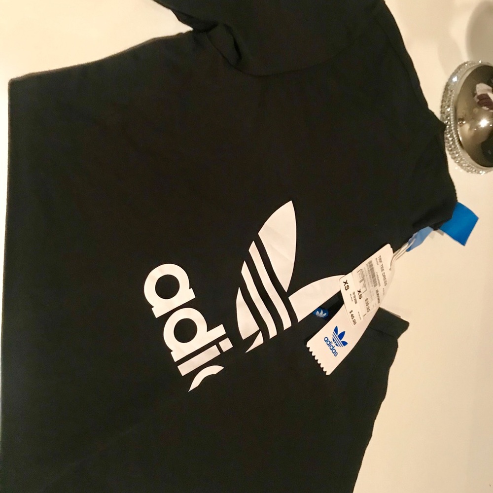 Women’s adidas dress ♥️